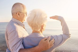 Mutuelle santé pour seniors : trouver la couverture adaptée sans prise de tête !